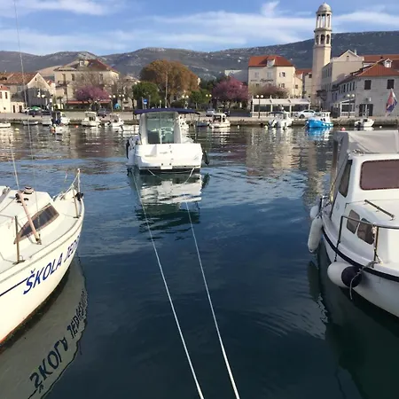 Apartman Cavala Kastela Exterior photo